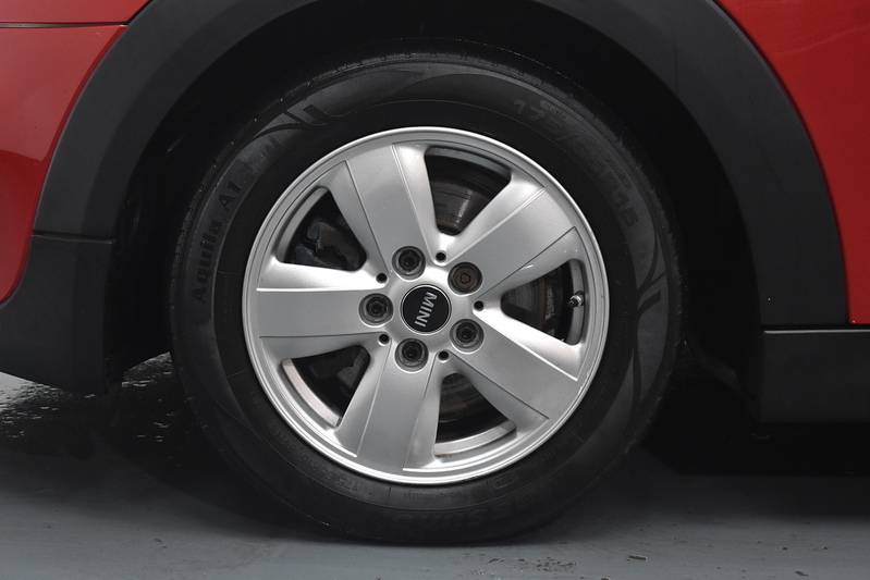 MINI Hatch Cooper Classic - U6075