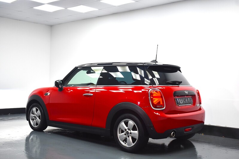 MINI Hatch Cooper Classic - U6075