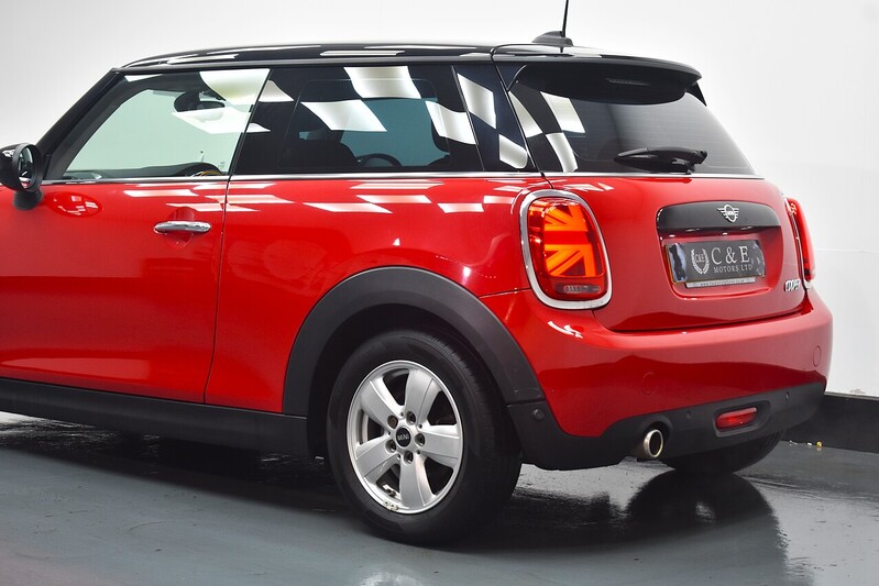 MINI Hatch Cooper Classic - U6075