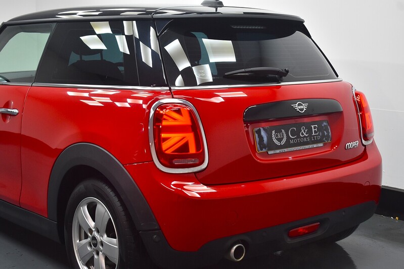 MINI Hatch Cooper Classic - U6075