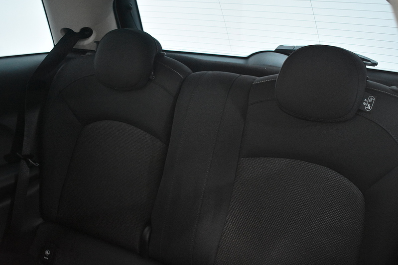 MINI Hatch Cooper Classic - U6075