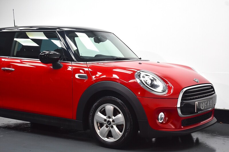 MINI Hatch Cooper Classic - U6075