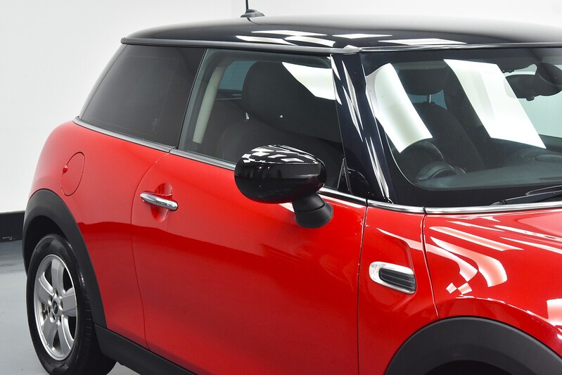 MINI Hatch Cooper Classic - U6075