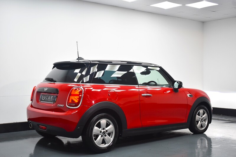 MINI Hatch Cooper Classic - U6075