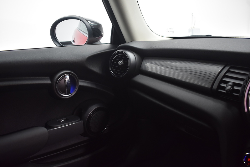 MINI Hatch Cooper Classic - U6075