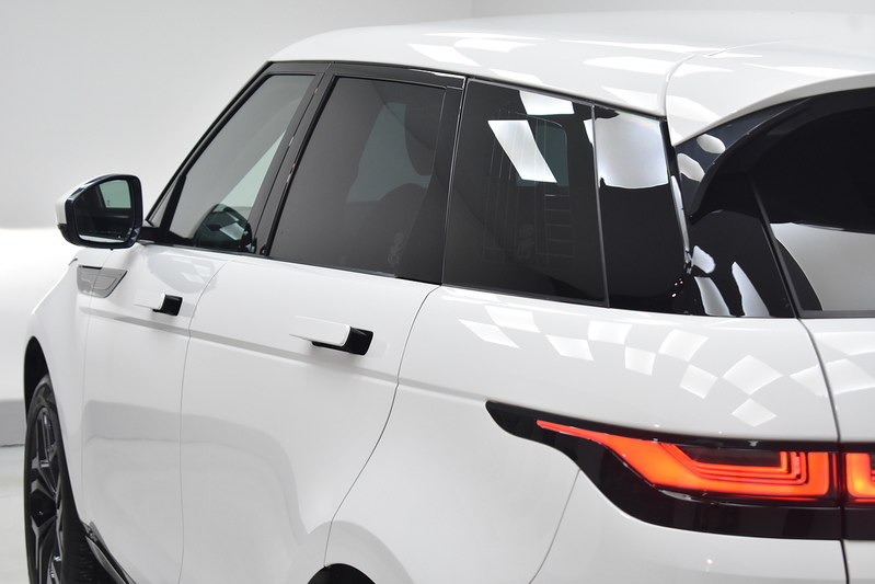 Land Rover Range Rover Evoque D150 R-Dynamic S - U6076