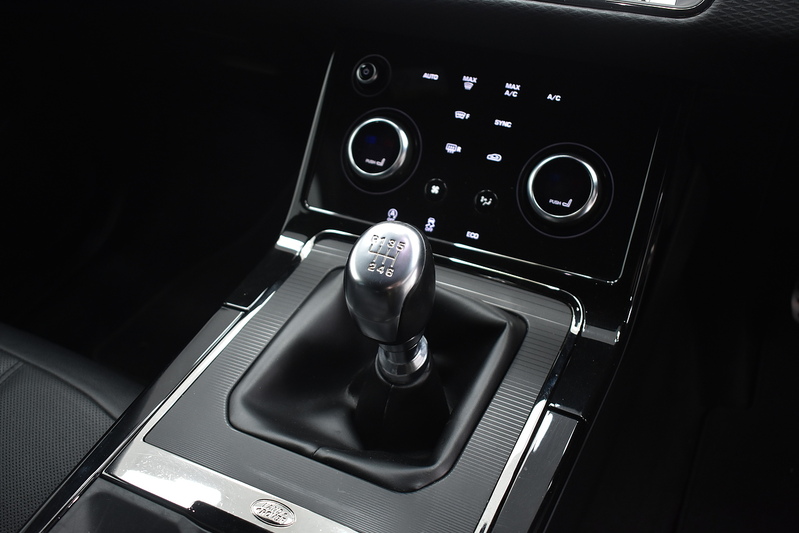 Land Rover Range Rover Evoque D150 R-Dynamic S - U6076