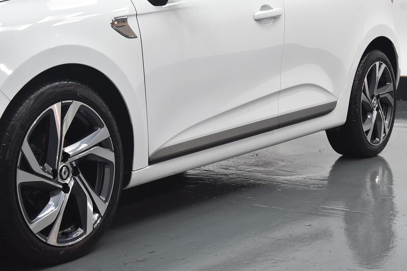 Renault Clio TCe RS Line - U6077