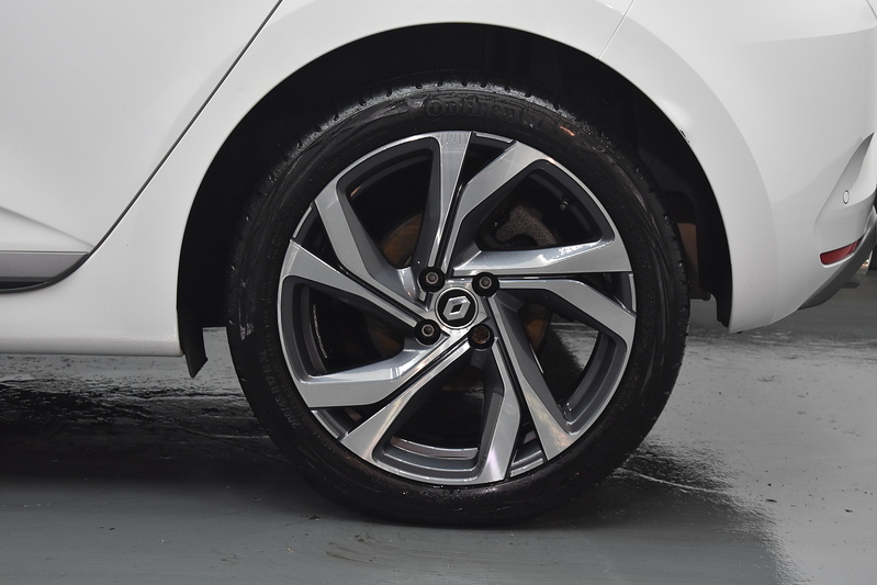 Renault Clio TCe RS Line - U6077