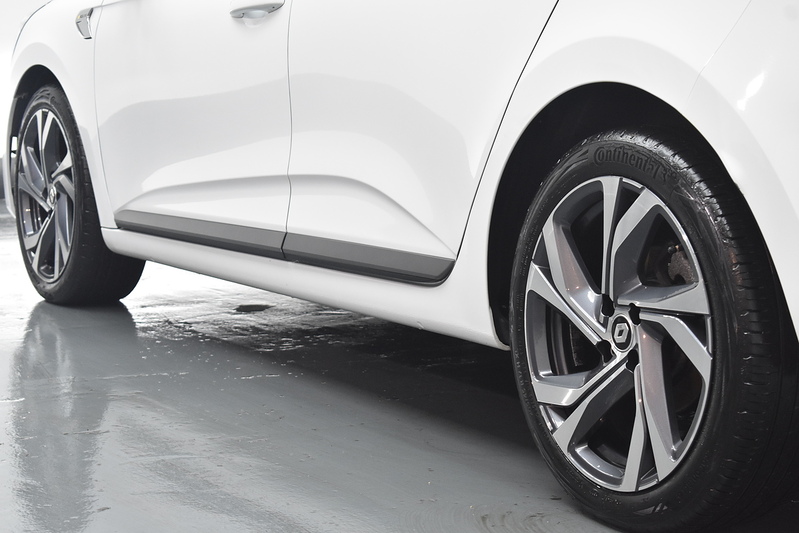 Renault Clio TCe RS Line - U6077