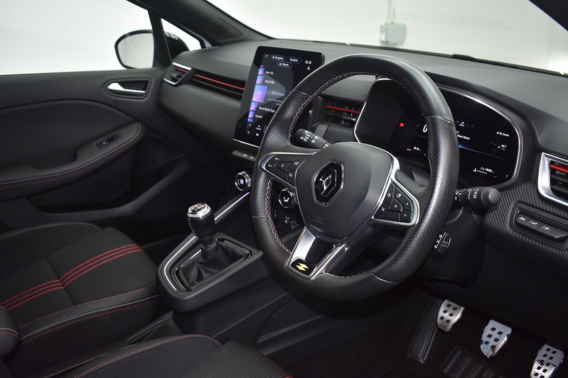 Renault Clio TCe RS Line - U6077