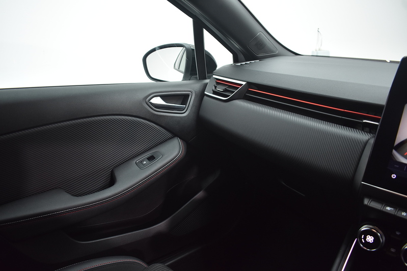 Renault Clio TCe RS Line - U6077