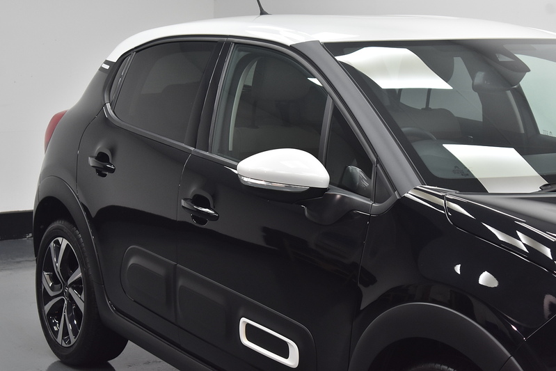 Citroen C3 PureTech Shine Plus - U6080