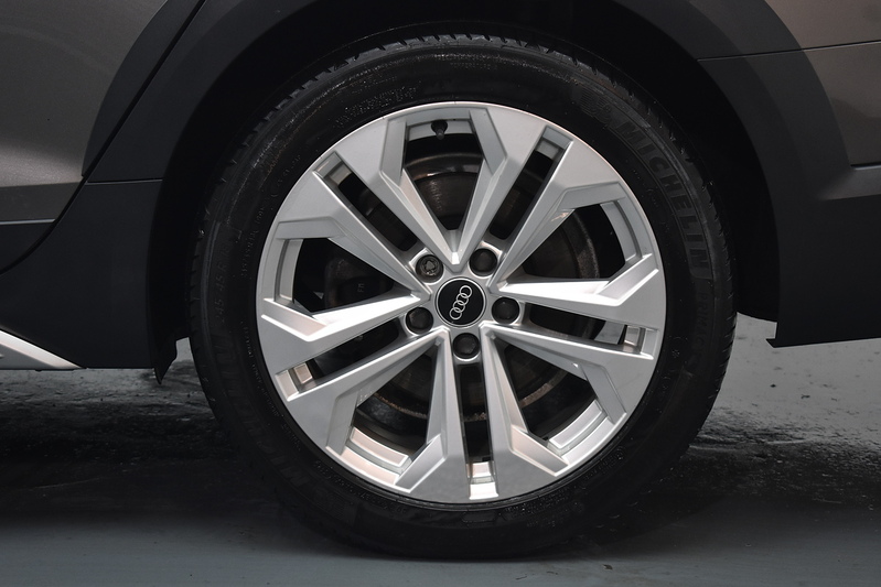 Audi A4 Allroad TDI Sport - U6087