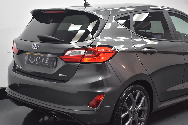 Ford Fiesta T EcoBoost MHEV ST-Line Edition - U6090