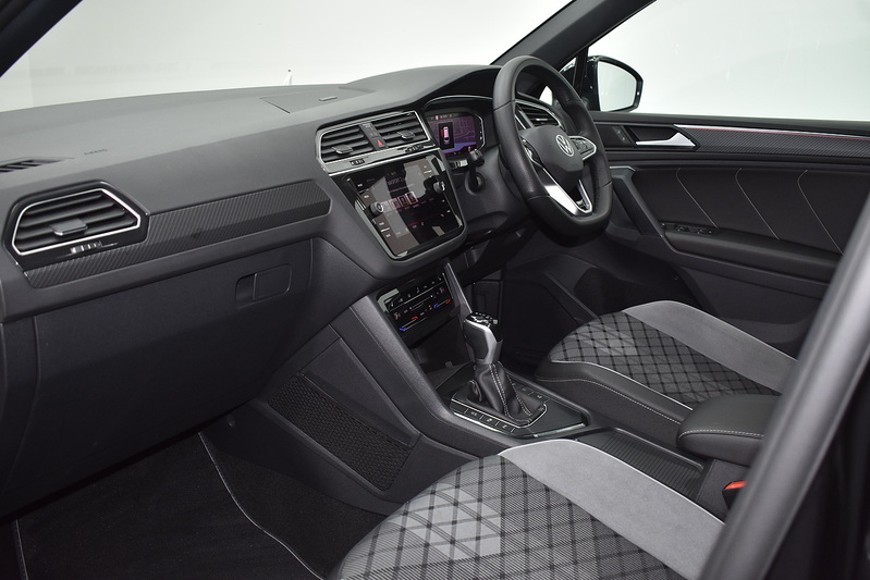 Volkswagen Tiguan TSI R-Line - U6091