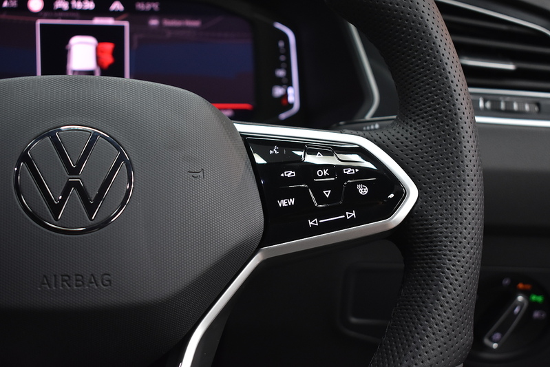 Volkswagen Tiguan TSI R-Line - U6091