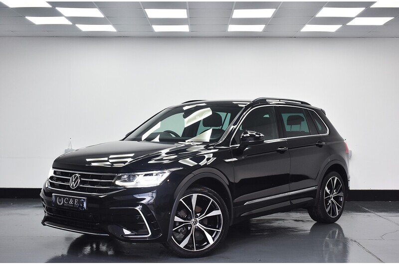 Volkswagen Tiguan TSI R-Line - U6091