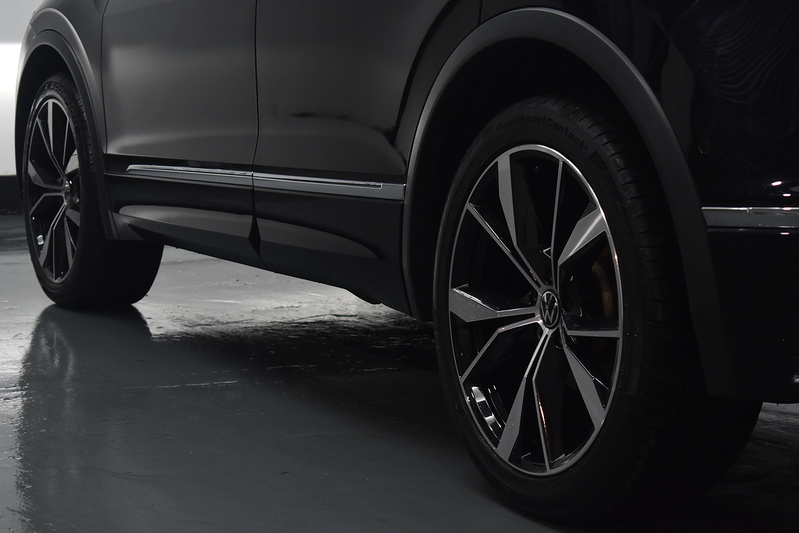 Volkswagen Tiguan TSI R-Line - U6091