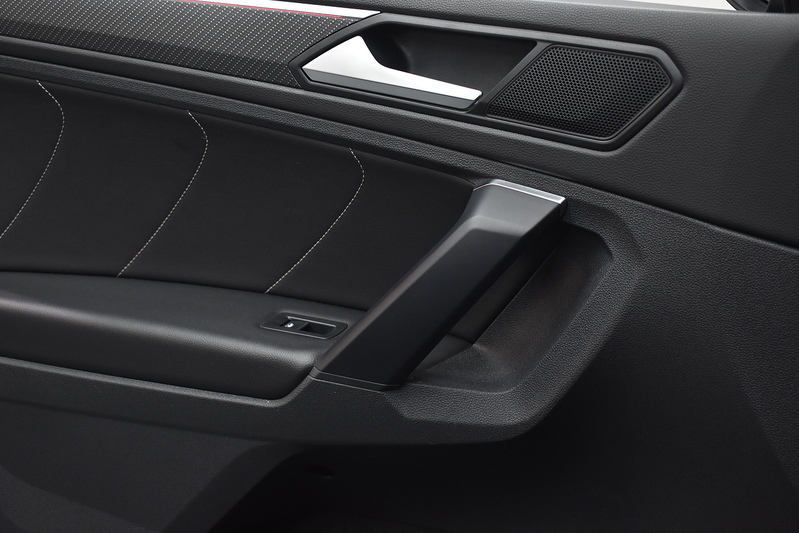 Volkswagen Tiguan TSI R-Line - U6091