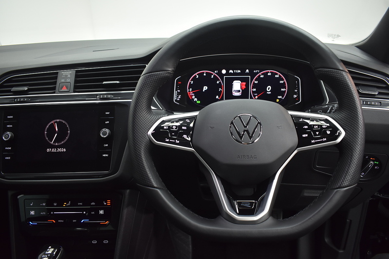 Volkswagen Tiguan TSI R-Line - U6091