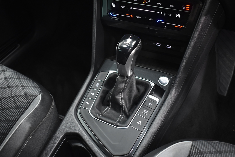 Volkswagen Tiguan TSI R-Line - U6091