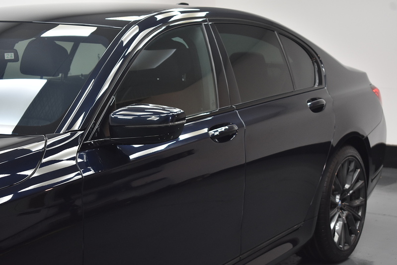 BMW 7 Series 730d MHT M Sport - U6094