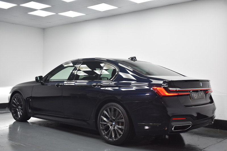 BMW 7 Series 730d MHT M Sport - U6094