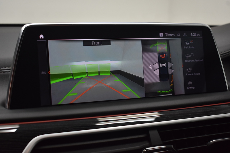 BMW 7 Series 730d MHT M Sport - U6094