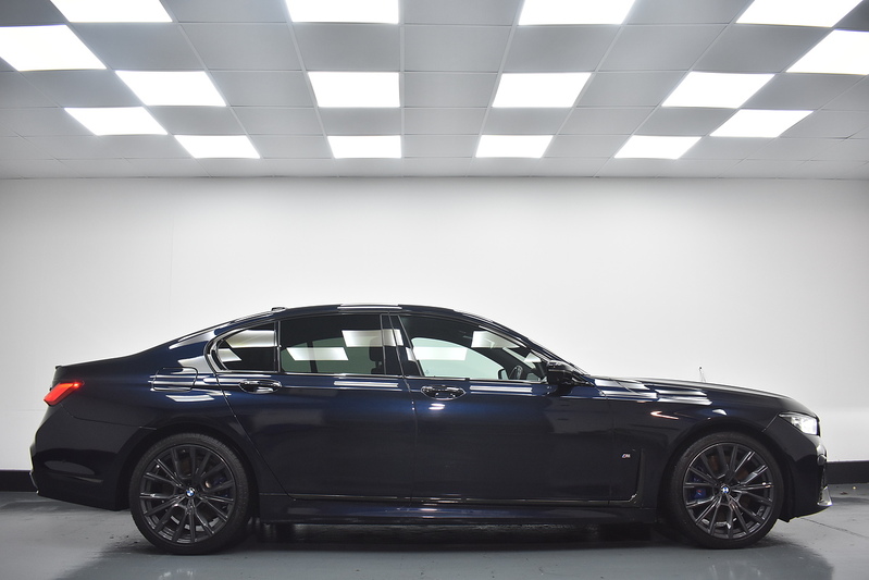 BMW 7 Series 730d MHT M Sport - U6094