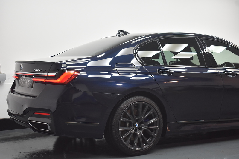 BMW 7 Series 730d MHT M Sport - U6094
