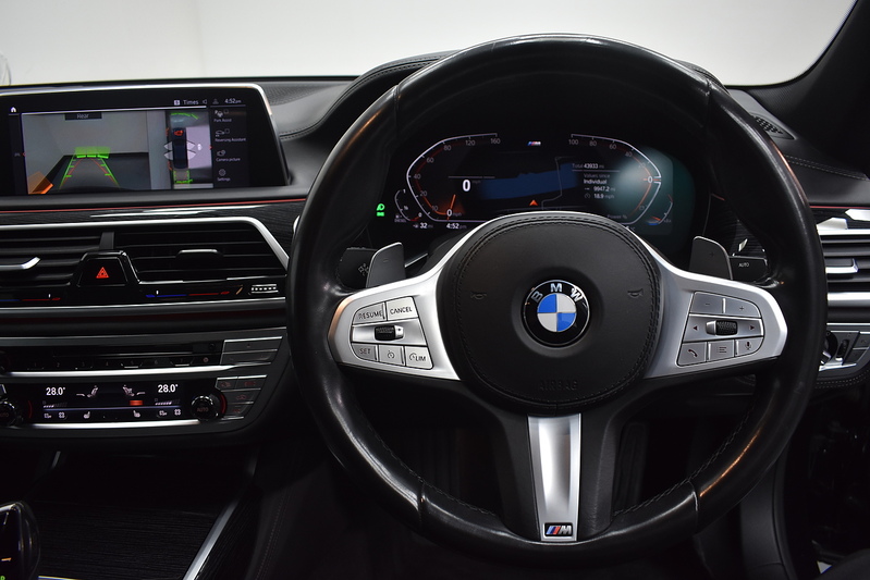 BMW 7 Series 730d MHT M Sport - U6094