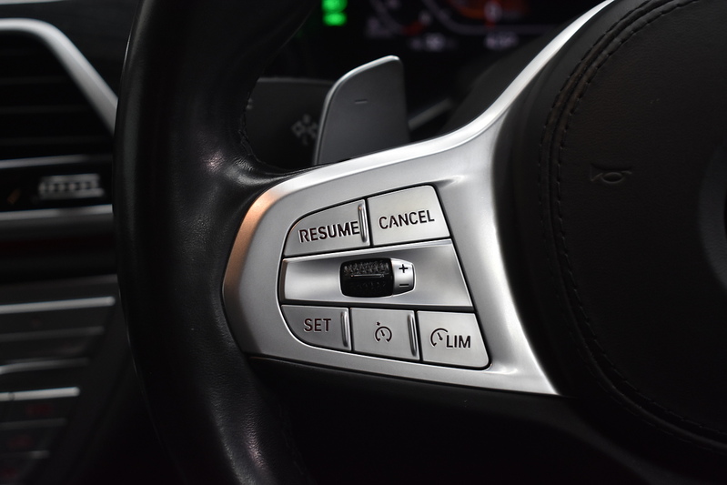 BMW 7 Series 730d MHT M Sport - U6094