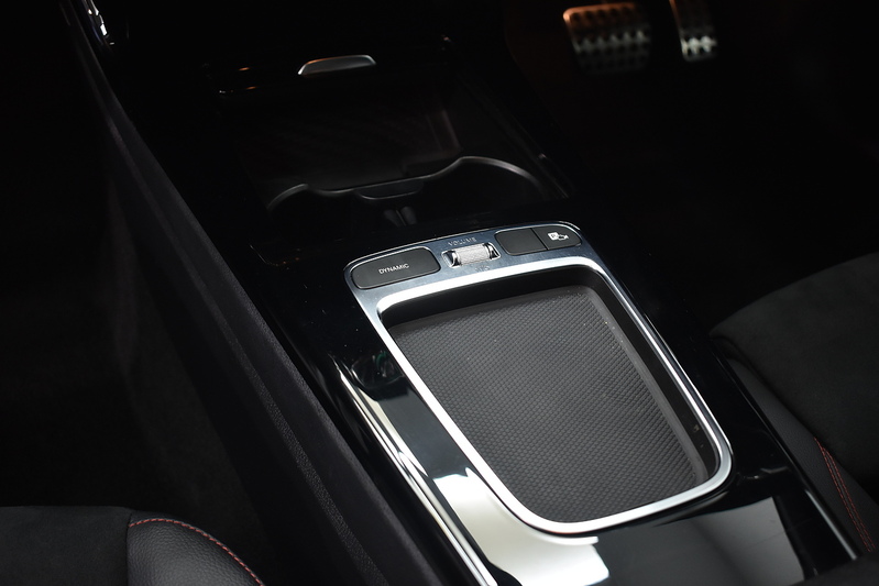 Mercedes-Benz CLA CLA200h MHEV AMG Line - U6095