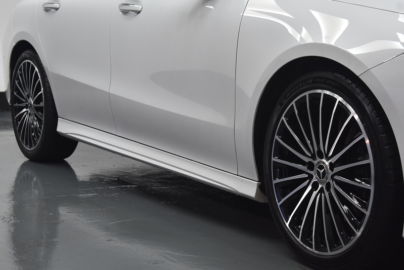 Mercedes-Benz CLA CLA200h MHEV AMG Line - U6095