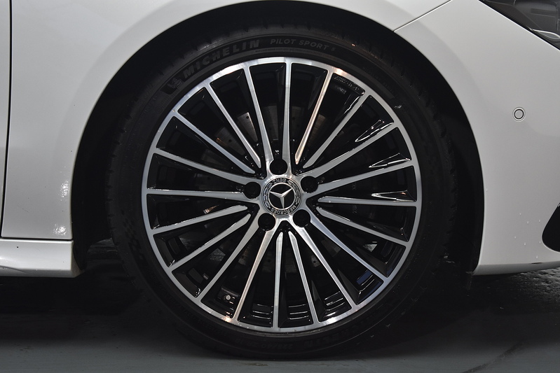 Mercedes-Benz CLA CLA200h MHEV AMG Line - U6095