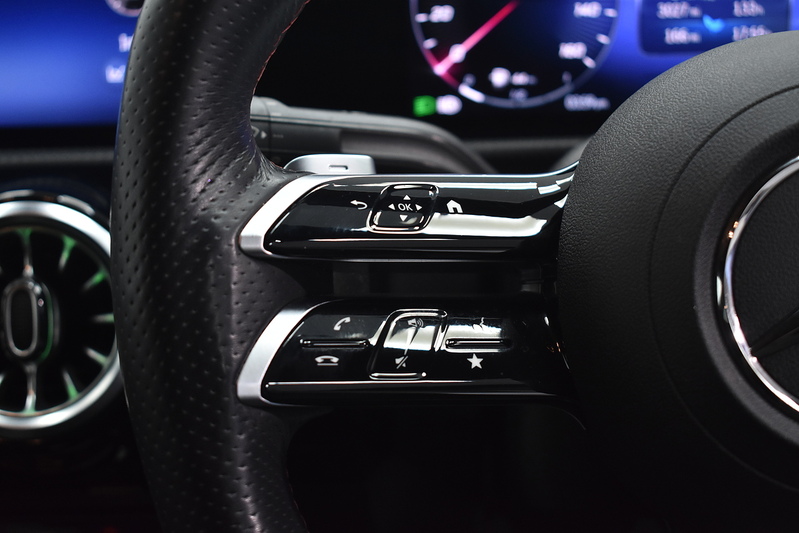 Mercedes-Benz CLA CLA200h MHEV AMG Line - U6095