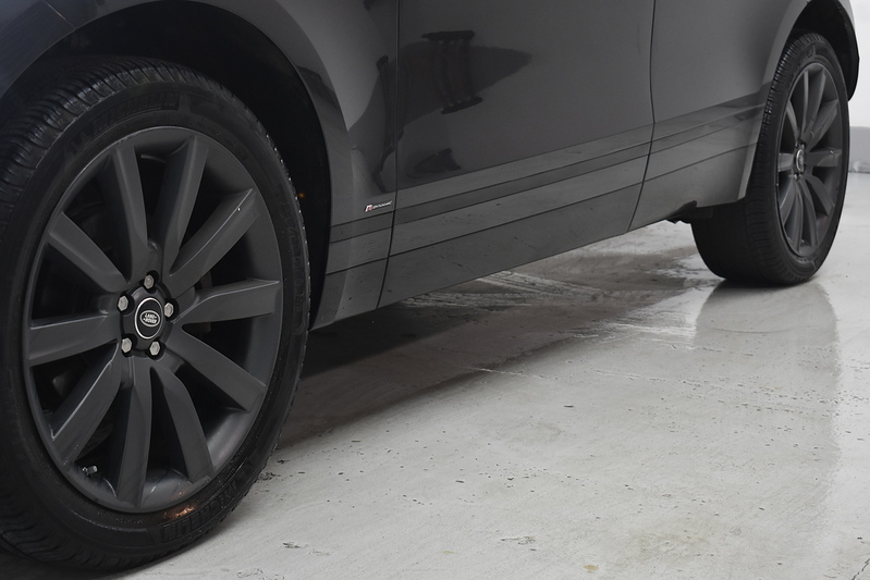 Land Rover Range Rover Velar D240 R-Dynamic HSE - U6096