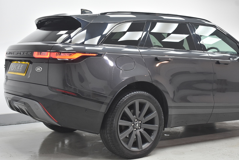 Land Rover Range Rover Velar D240 R-Dynamic HSE - U6096
