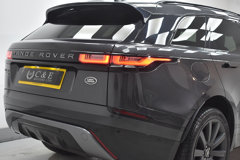 Land Rover Range Rover Velar D240 R-Dynamic HSE - U6096