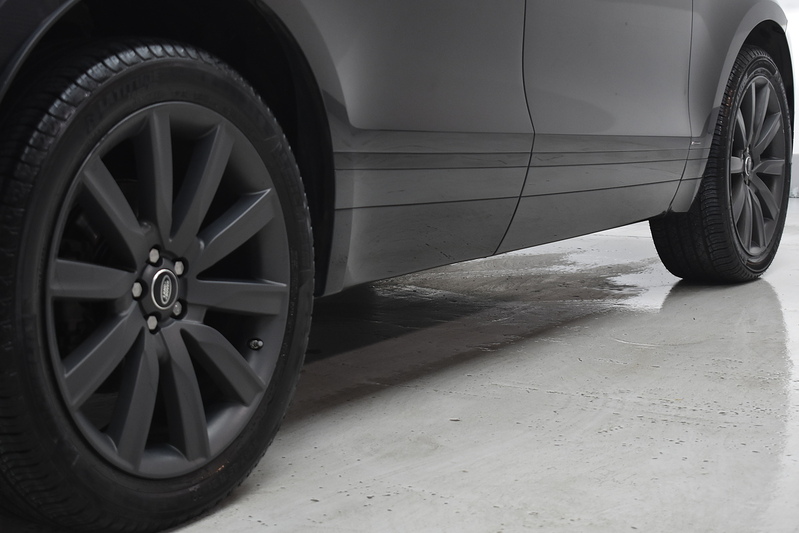 Land Rover Range Rover Velar D240 R-Dynamic HSE - U6096