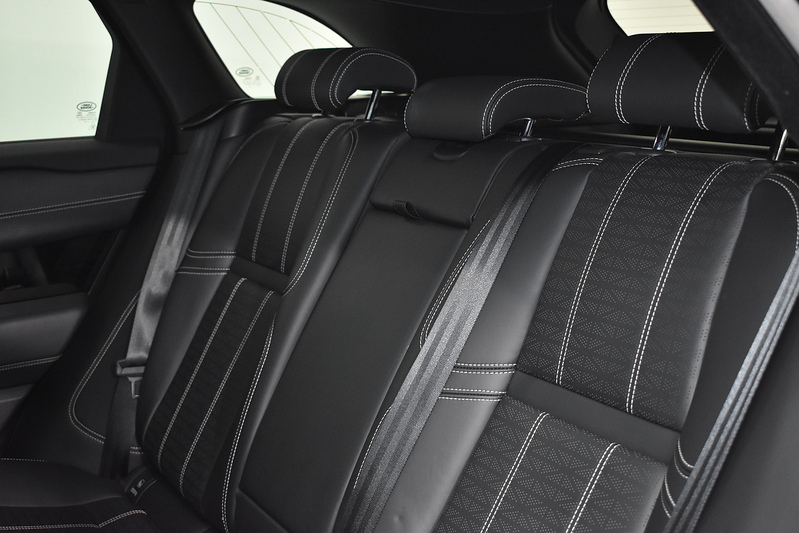 Land Rover Range Rover Velar D240 R-Dynamic HSE - U6096