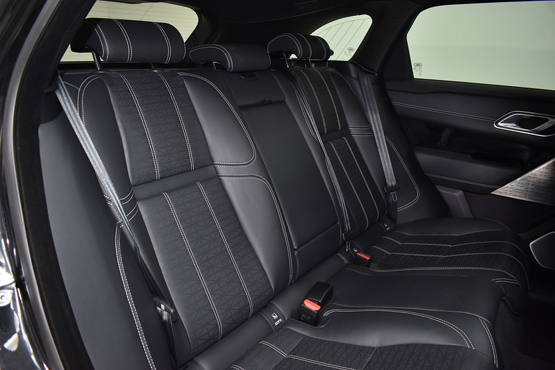 Land Rover Range Rover Velar D240 R-Dynamic HSE - U6096