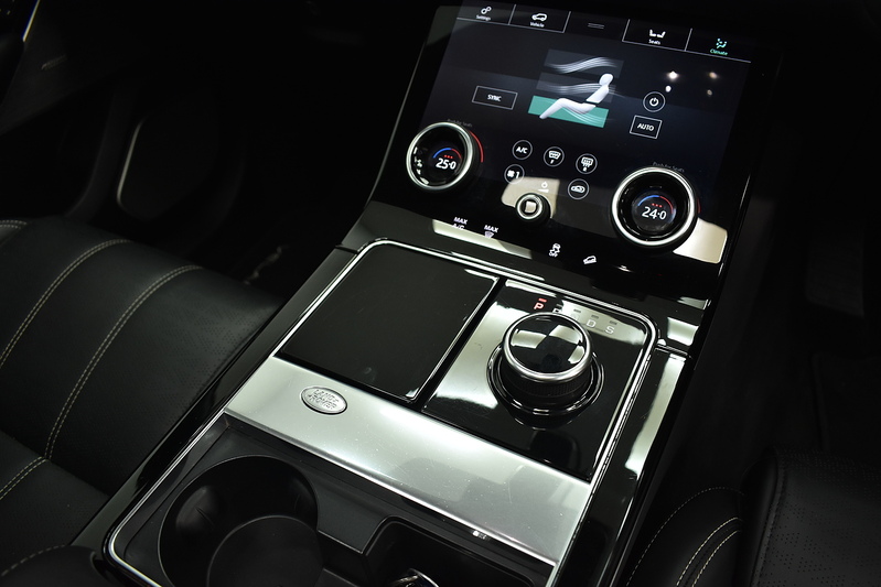 Land Rover Range Rover Velar D240 R-Dynamic HSE - U6096