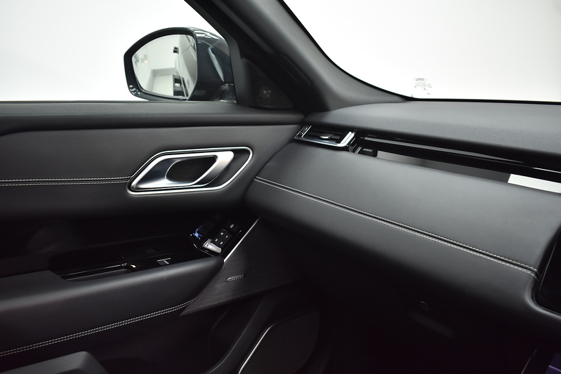 Land Rover Range Rover Velar D240 R-Dynamic HSE - U6096