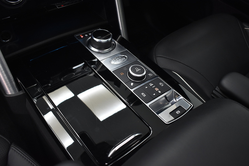 Land Rover Discovery SD V6 HSE Luxury - U6097