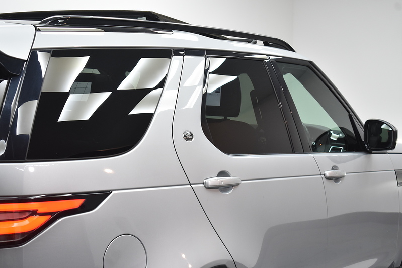 Land Rover Discovery SD V6 HSE Luxury - U6097