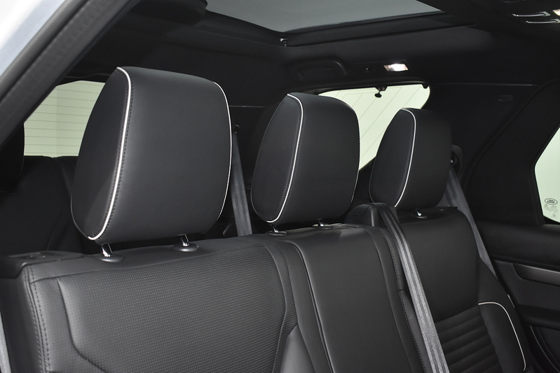 Land Rover Discovery SD V6 HSE Luxury - U6097