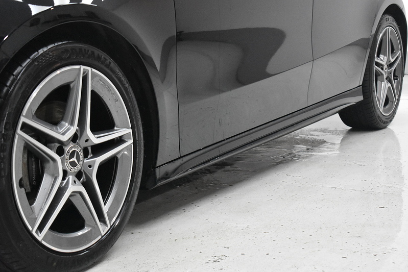 Mercedes-Benz A Class A180d AMG Line - U6101