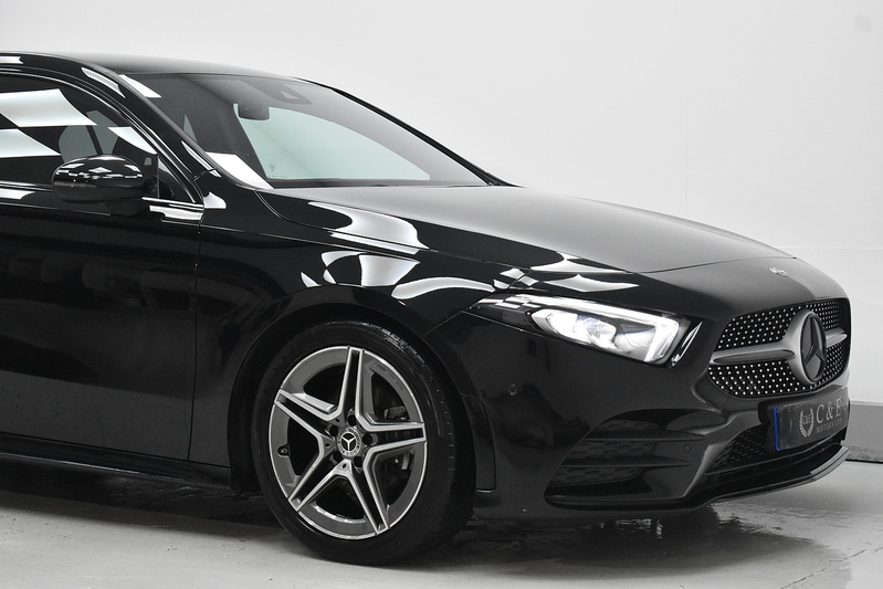 Mercedes-Benz A Class A180d AMG Line - U6101